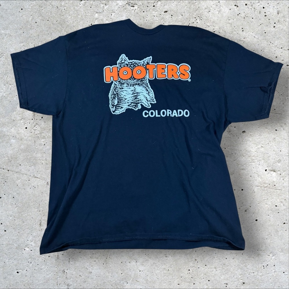 Hooters Colorado Graphic Tee T Shirt 2XL Black Gildan Ultra Cotton Double Sided